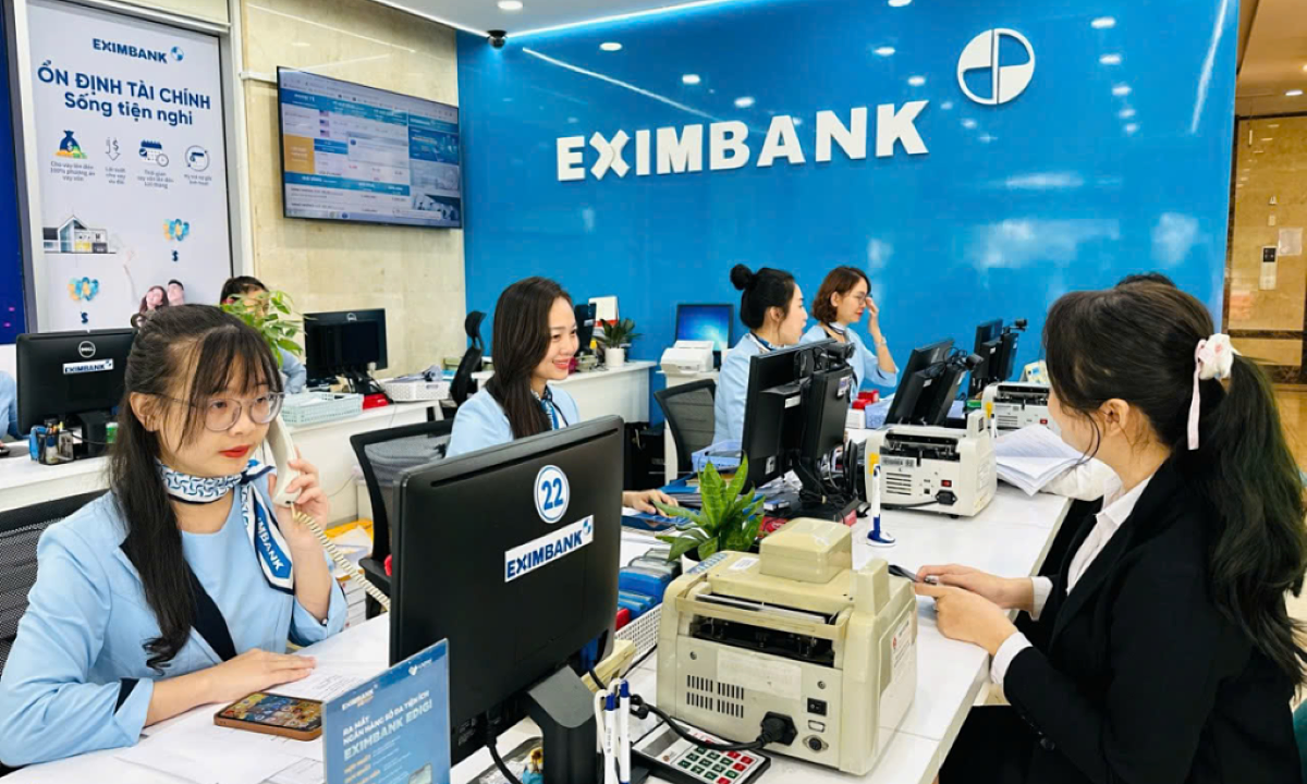 Vietcombank là cổ đông lớn thứ hai tại Eximbank_670f8815a0e1a.png